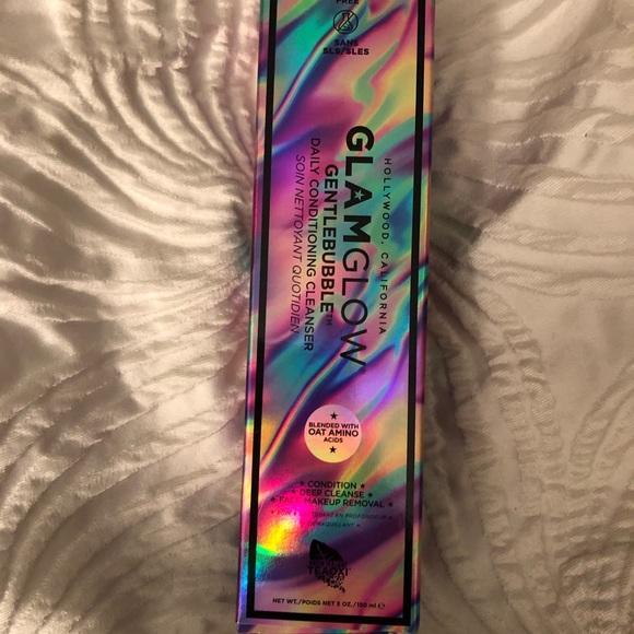 Glamglow facial cleanser - Picture 2 of 5